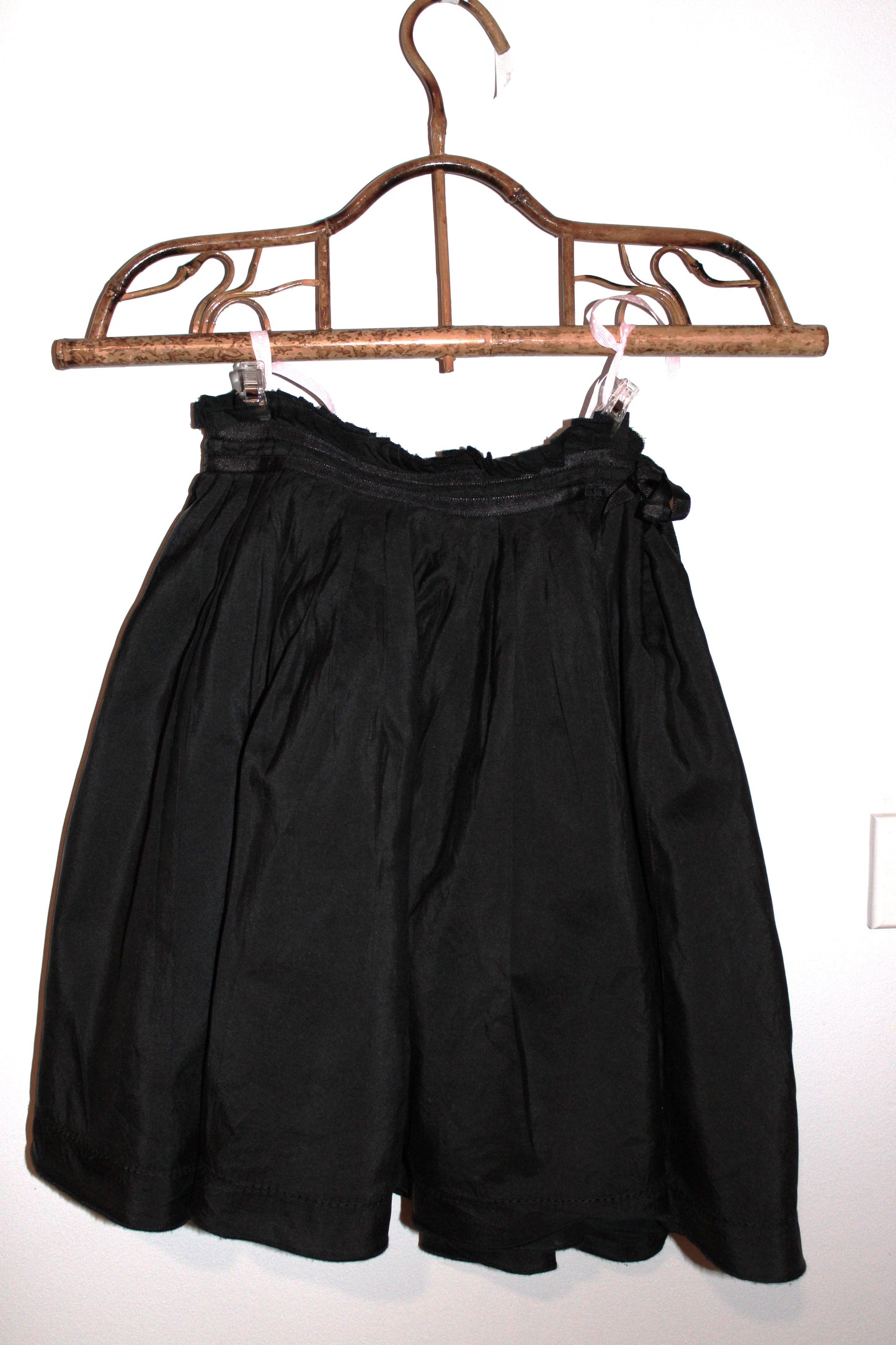 DNKY Black satin pleated Skirt